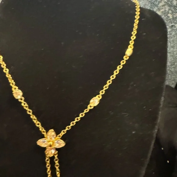 Louis Vuitton Gold Necklace with Crystal Details - Picture 4 of 8